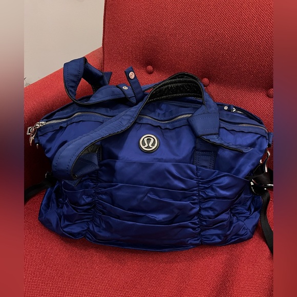 Lululemon Destined for Greatness duffel tote bag pigment blue - Picture 1 of 8